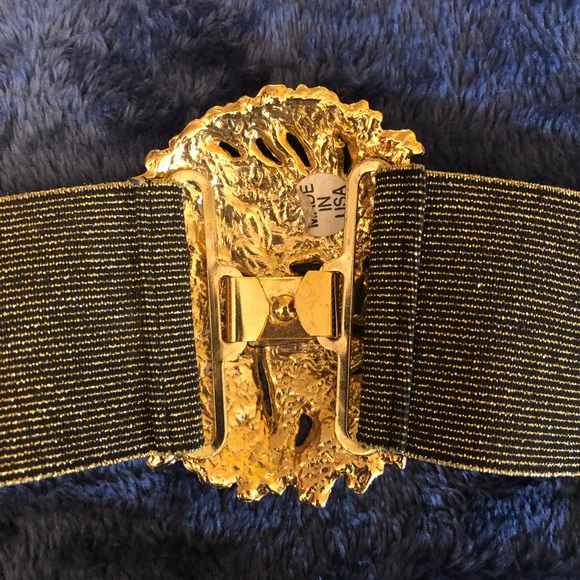Gold lion belt - Picture 4 of 5